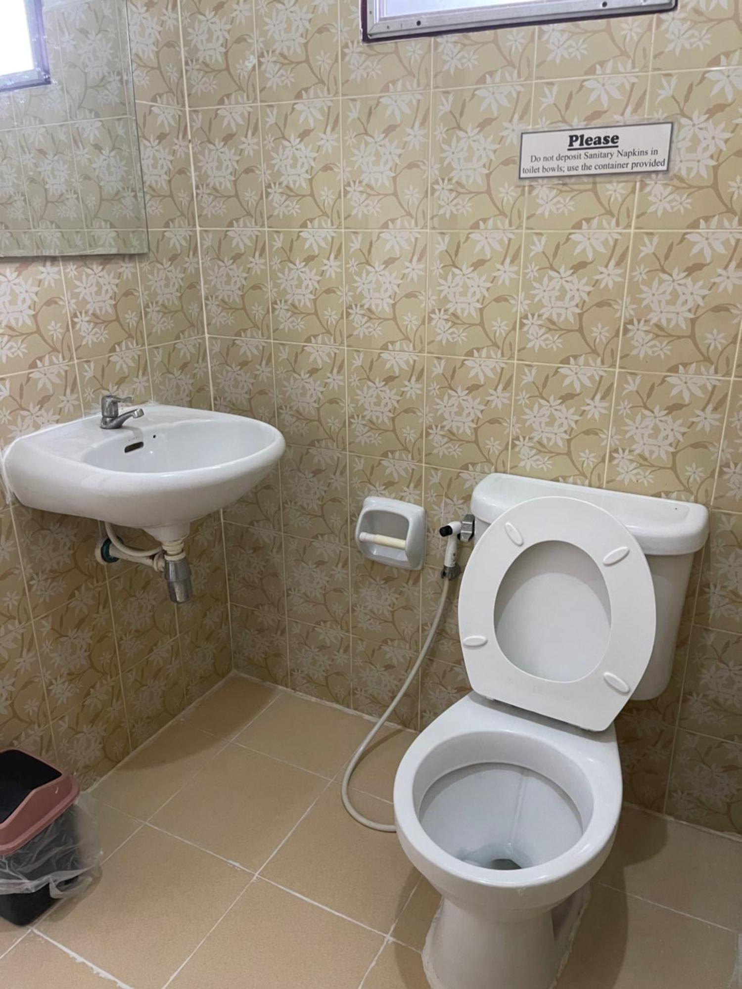 Jj Guesthouse Чиангмай Экстерьер фото