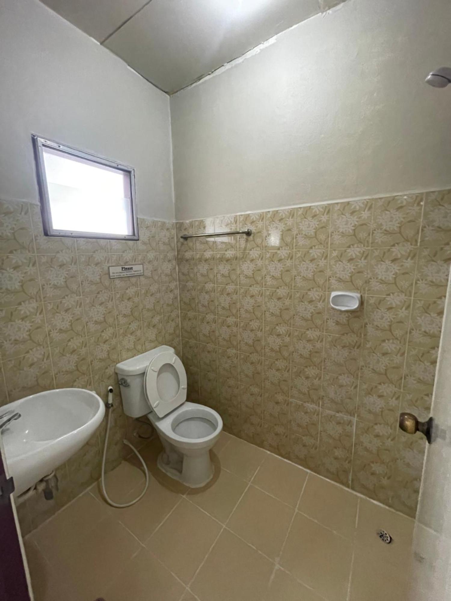 Jj Guesthouse Чиангмай Экстерьер фото